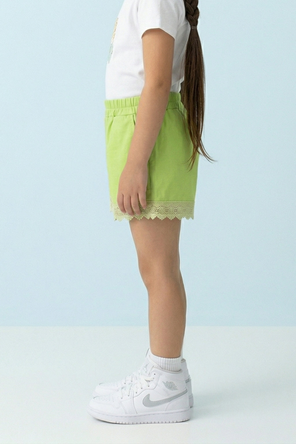 Girls Green Lace Hem Shorts H1037