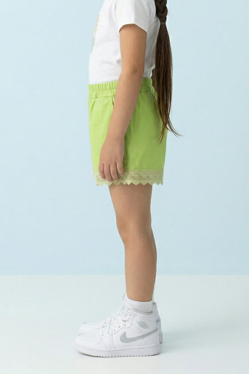 Girls Green Lace Hem Shorts H1037
