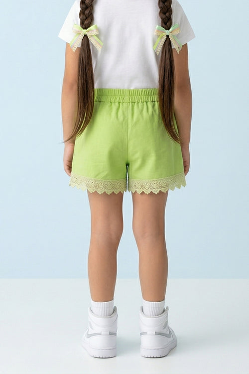 Girls Green Lace Hem Shorts H1037