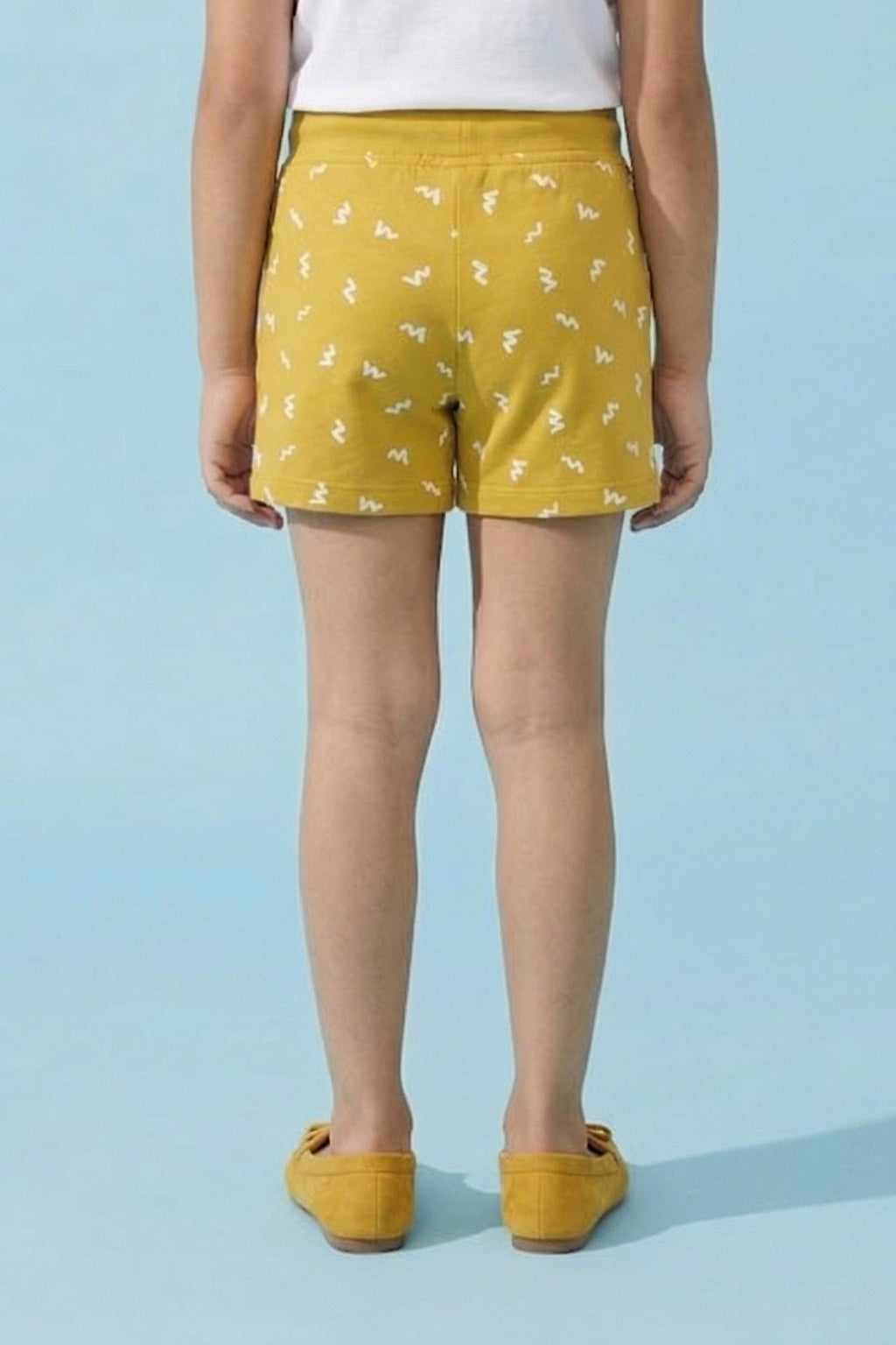Mustard Leaf Print Shorts H938