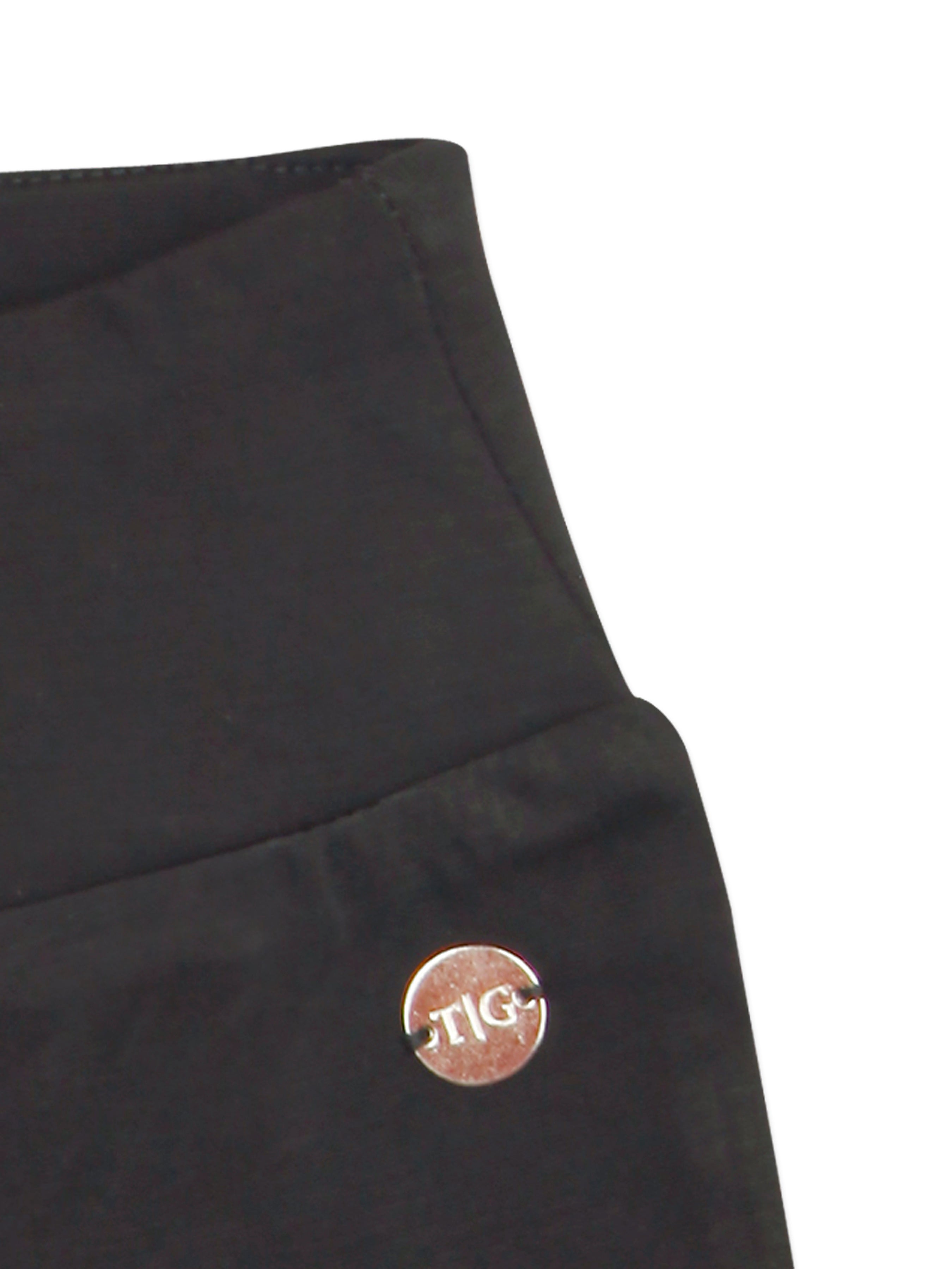 Black Stretch Capris – Everyday Essential