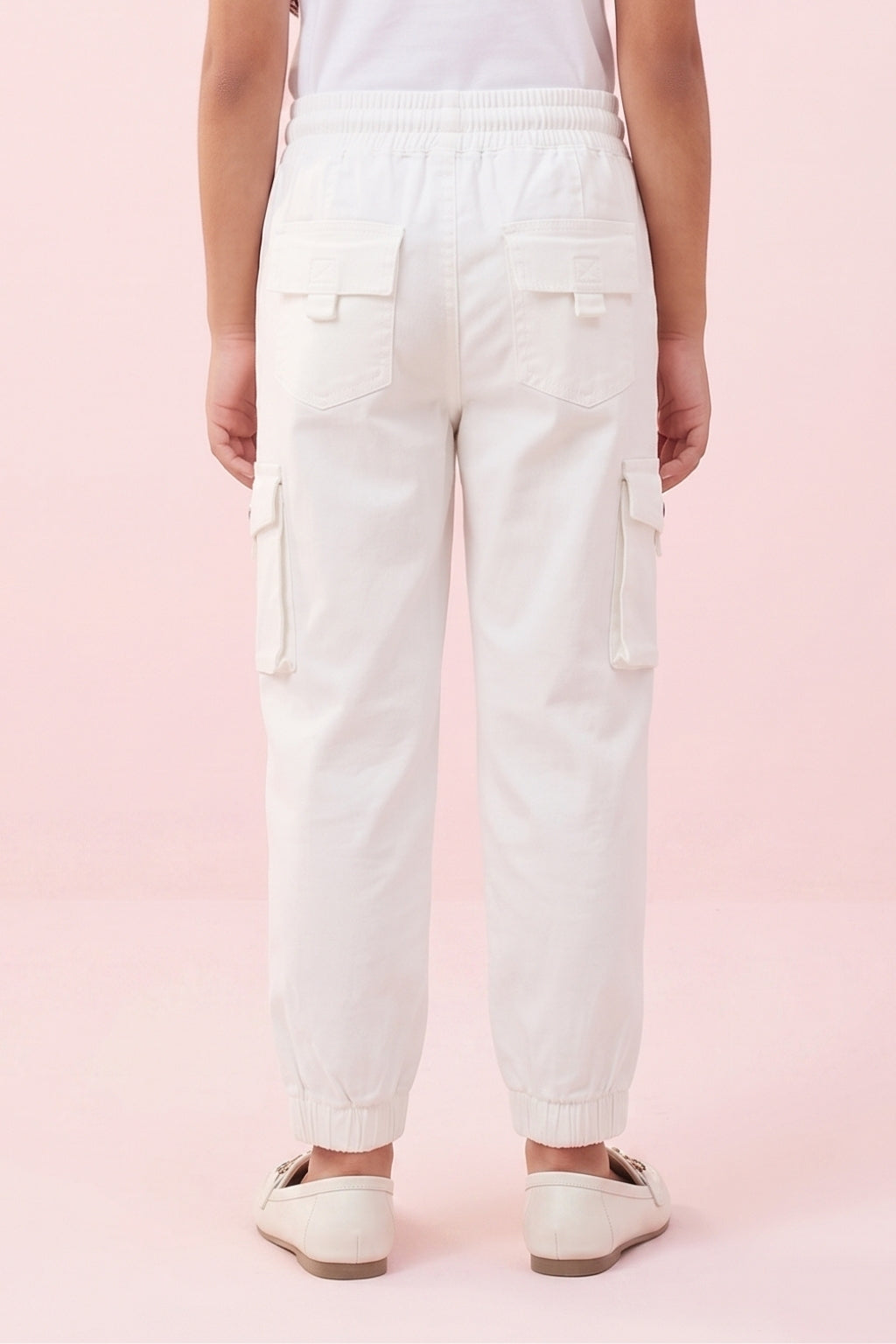 Classic White Cargo Joggers JO0120