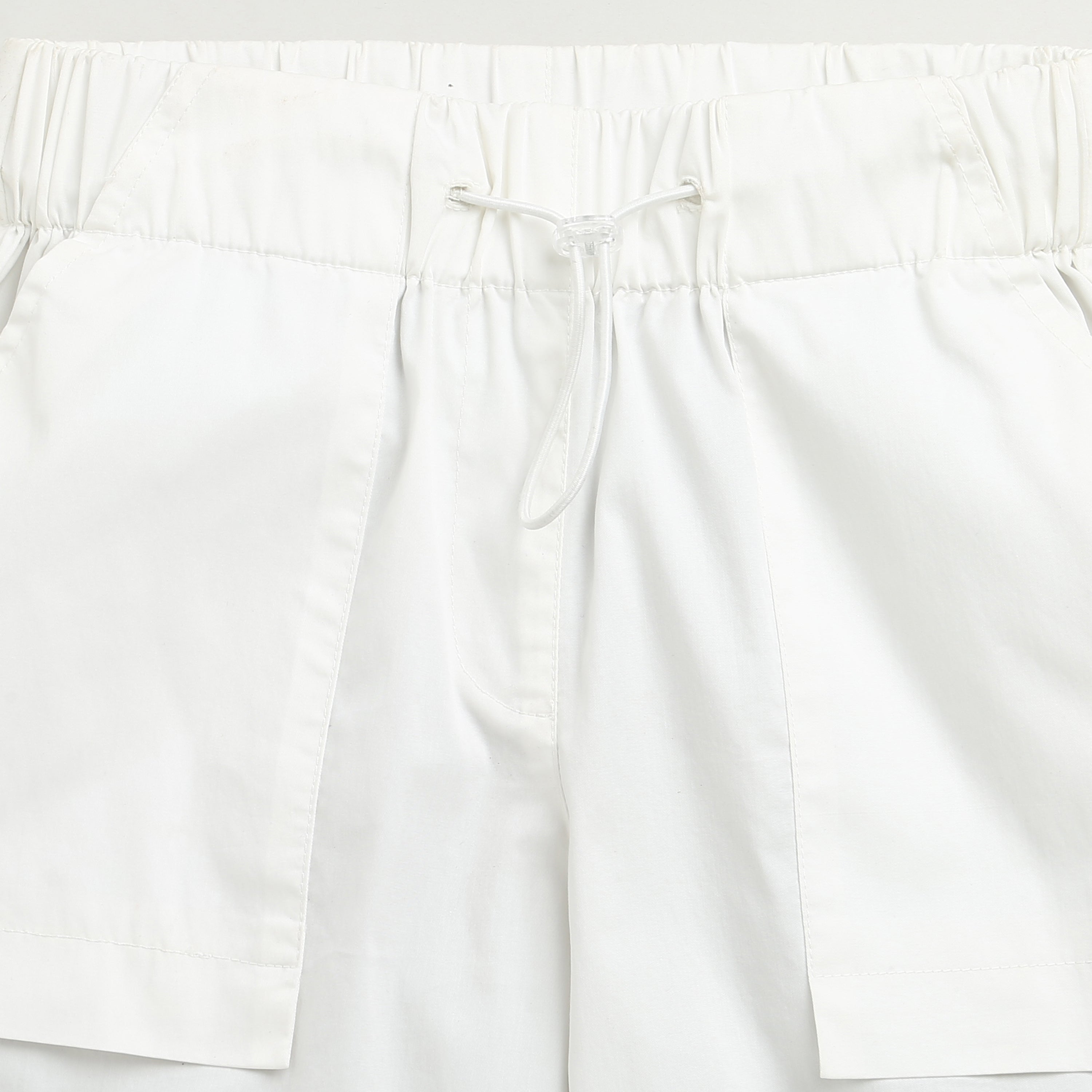 White Cargo Pants – Minimal Luxe Edit