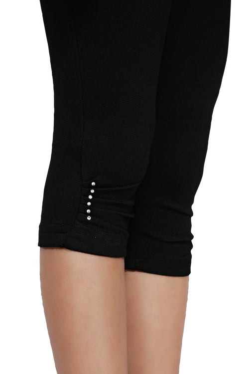 Black Cotton Stretch Capri LG725