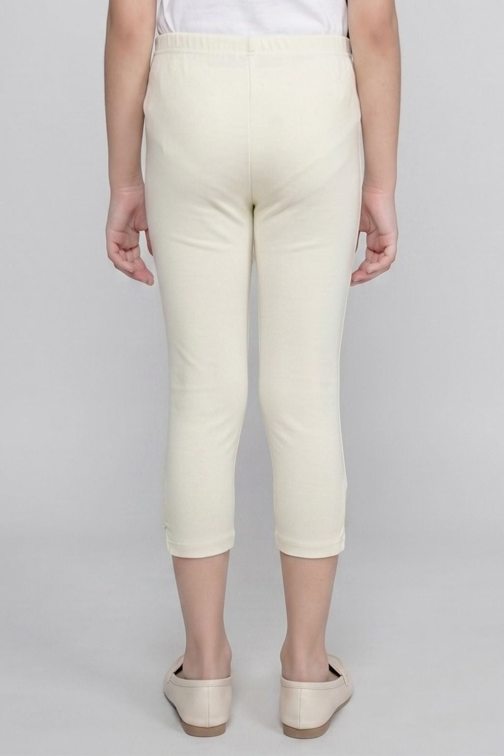 Cream Stretch Capri LG725