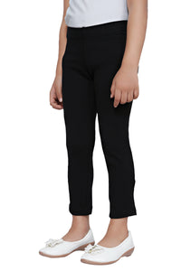 Girls Black Solid Capri Leggings