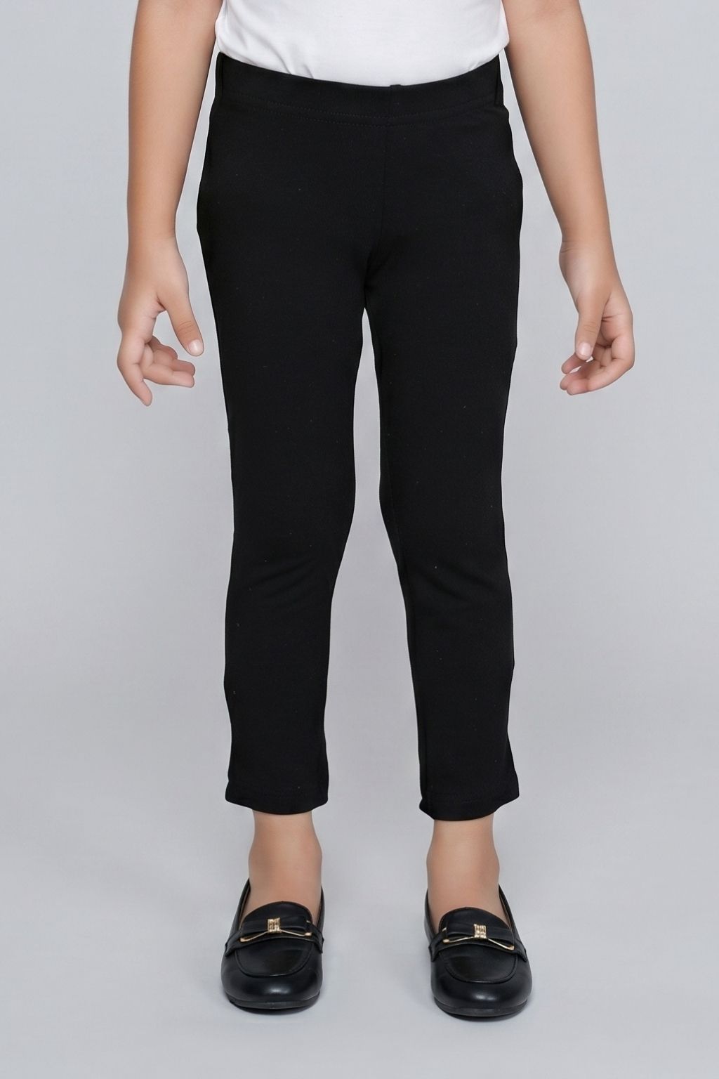 Black Solid Capri Leggings LG726