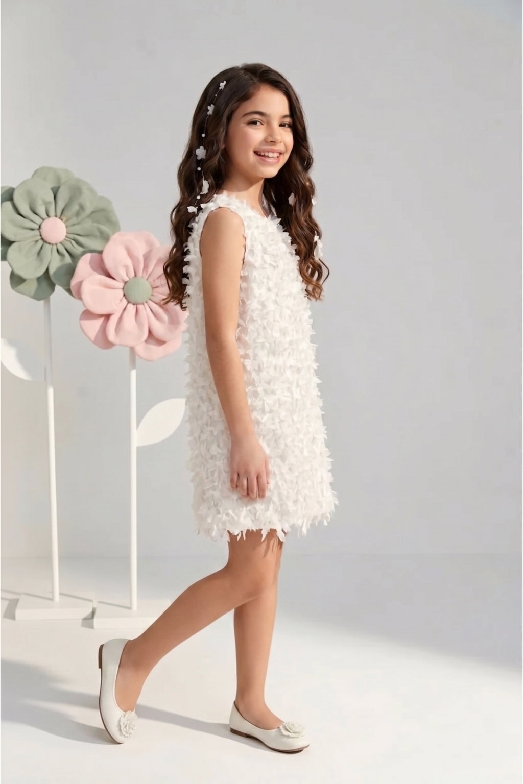 Sleeveless Ivory Petal Texture Party Dress M2405