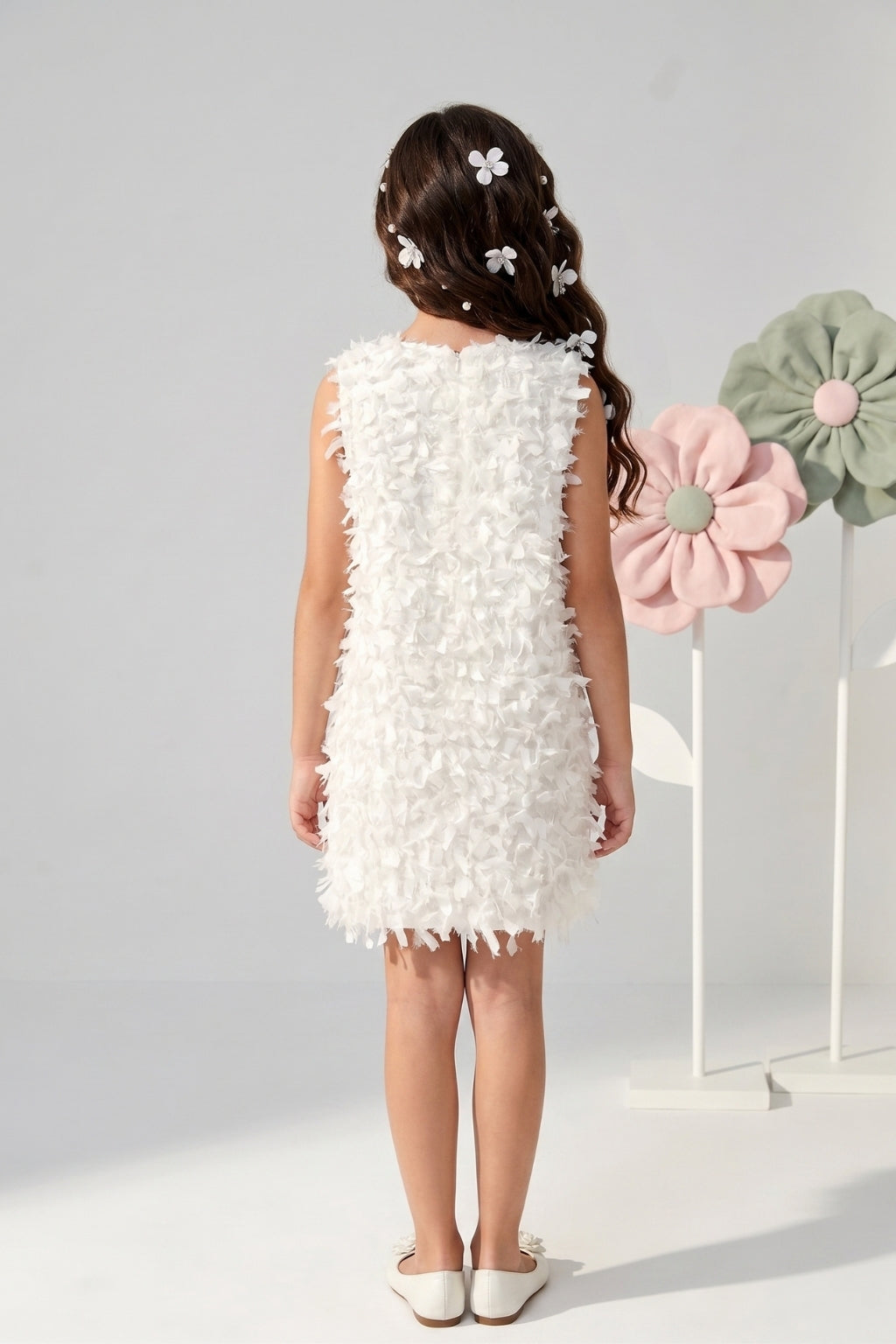 Sleeveless Ivory Petal Texture Party Dress M2405