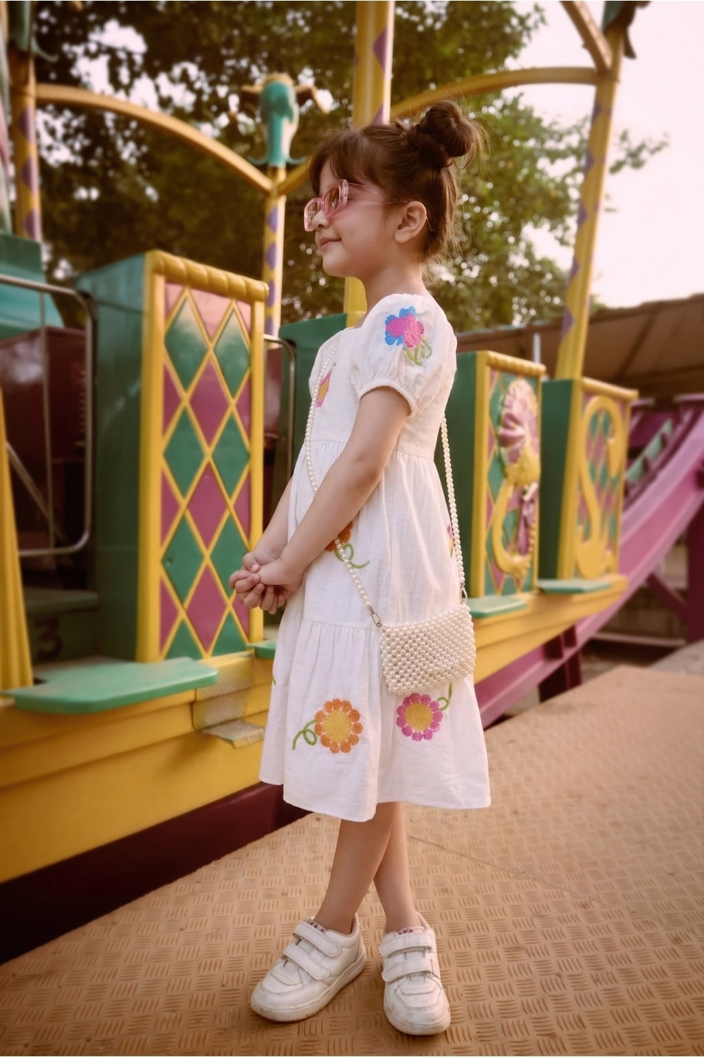 Girls White Flower Embroidered Dress M2446