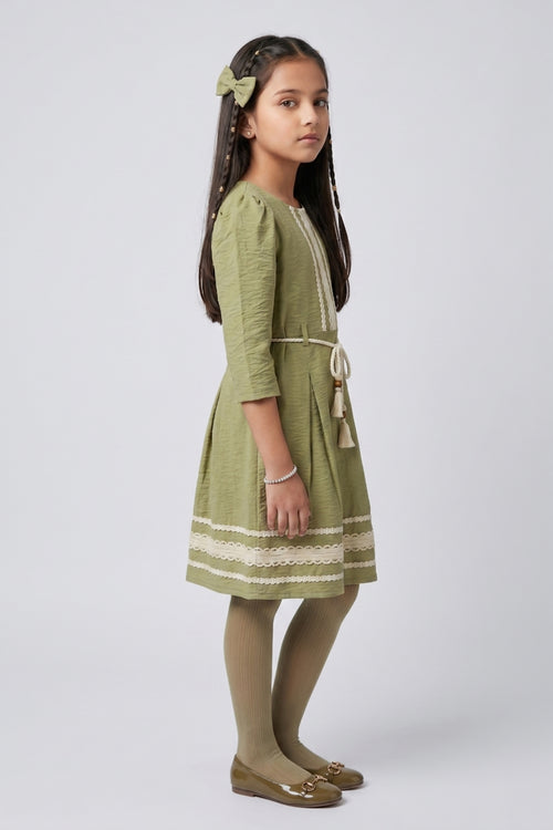 Pista Green Lace Detail Belted A-Line Dress M2679