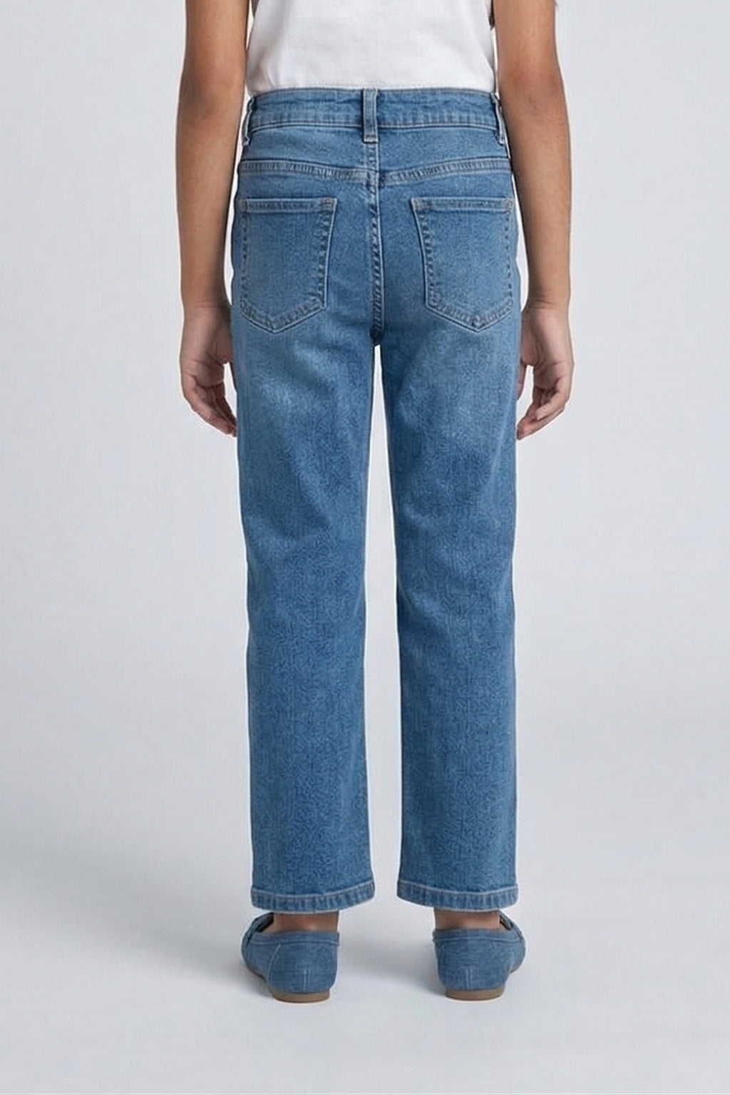 Classic Light Blue Straight-Leg Denim Jeans P1546