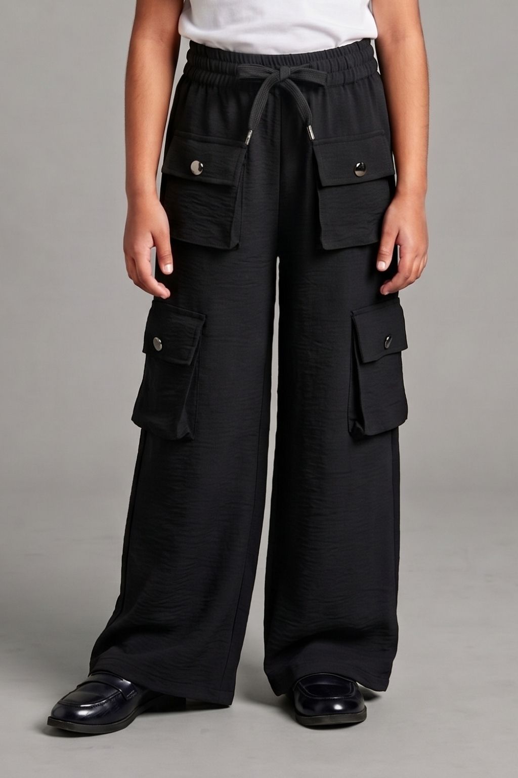 Black Cargo Wide-Leg Pants P1650