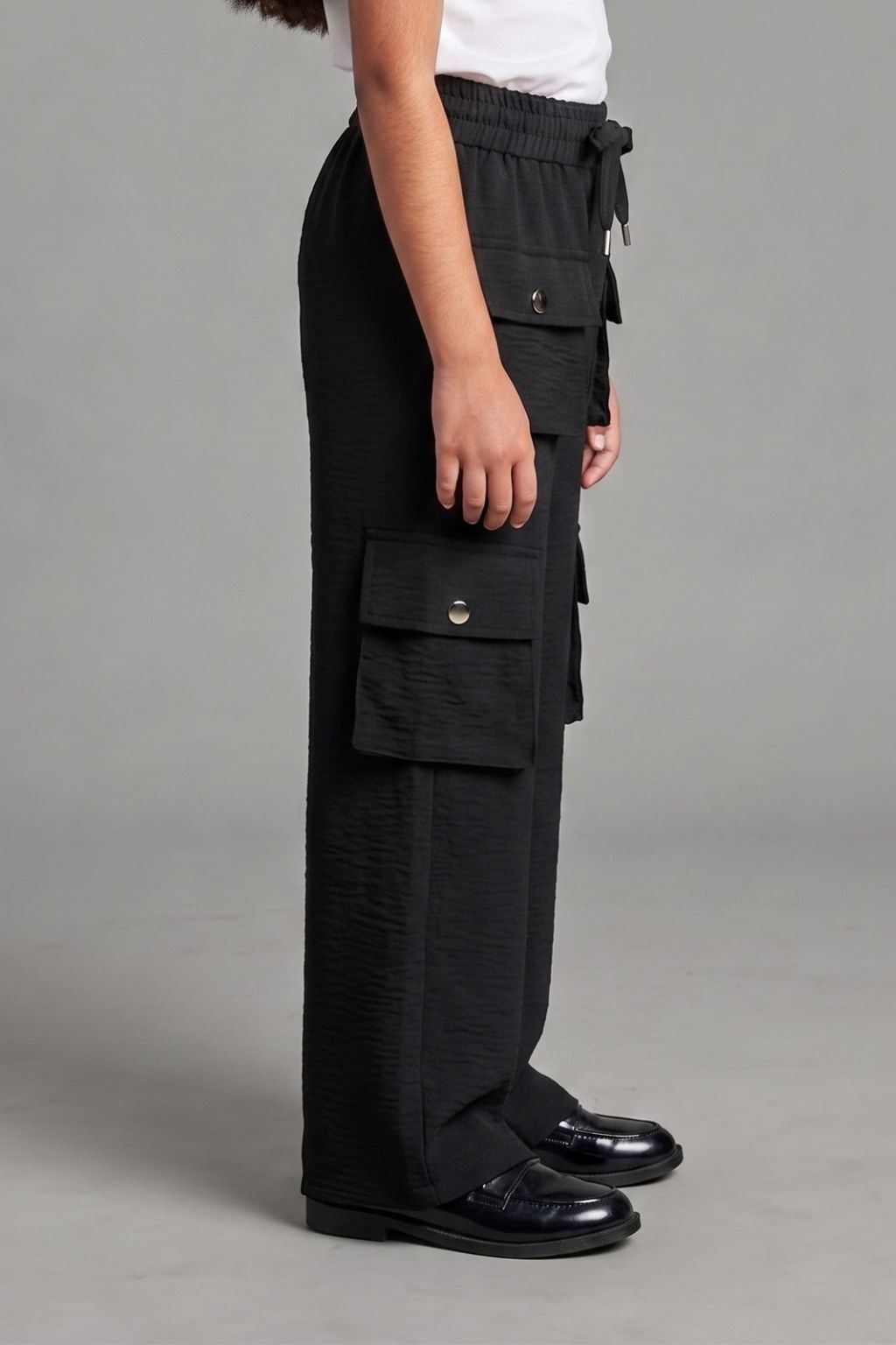 Black Cargo Wide-Leg Pants P1650