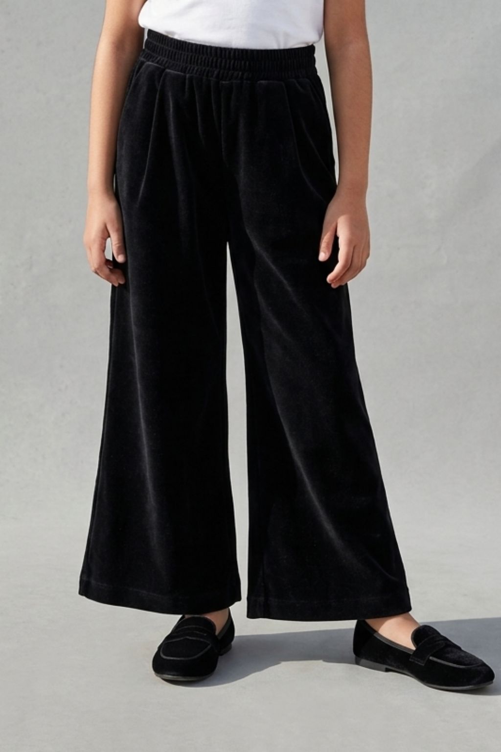 Black Wide-Leg Comfort Pants P1667