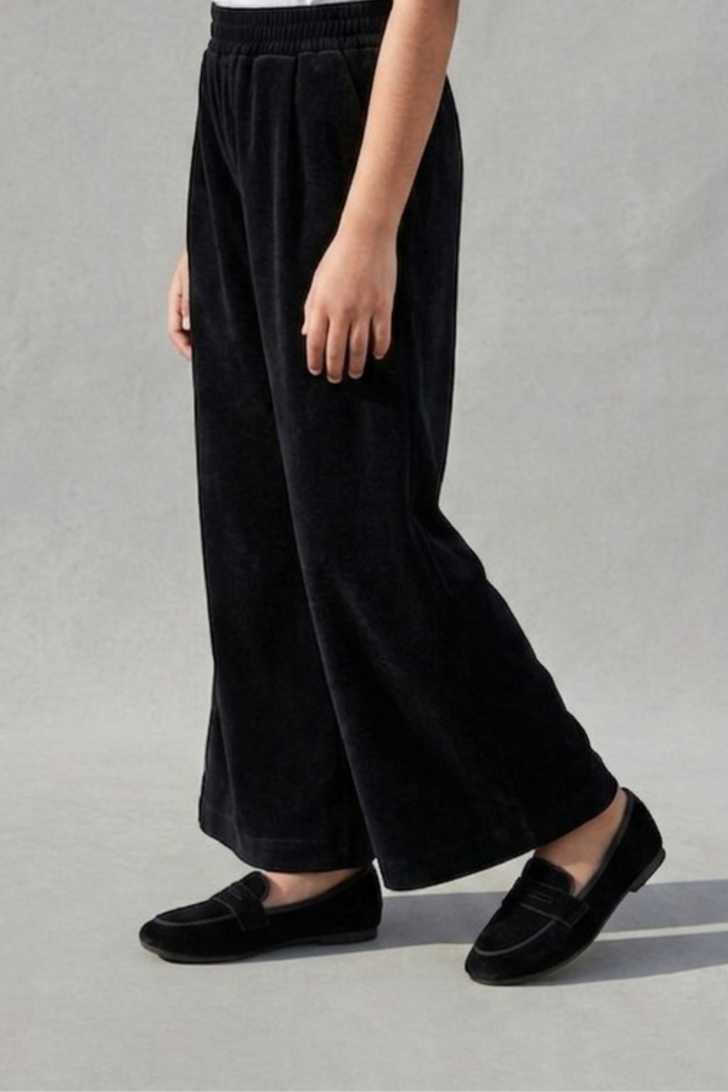 Black Wide-Leg Comfort Pants P1667
