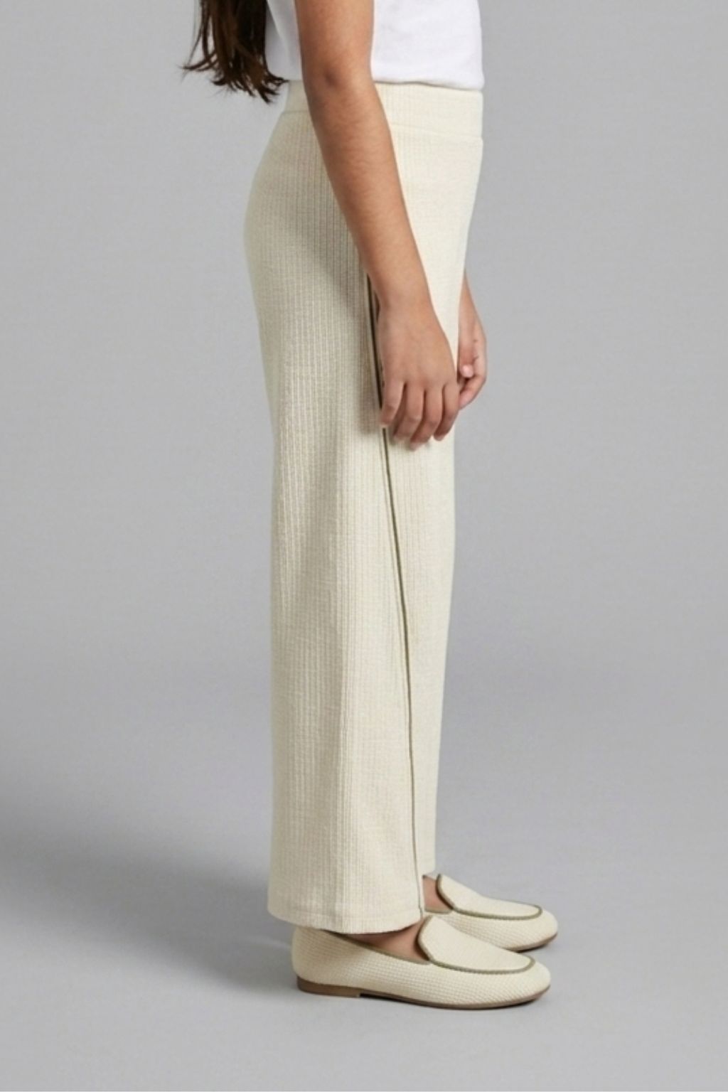 Off-White Textured Wide-Leg Pants P1669