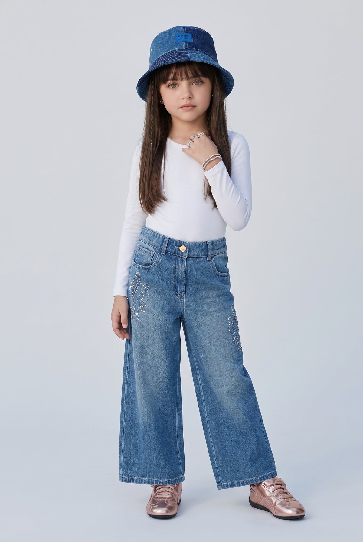 Light Blue Rhinestone Embellished Wide-Leg Jeans P1781