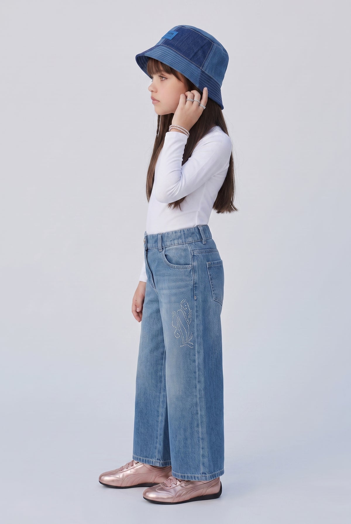 Light Blue Rhinestone Embellished Wide-Leg Jeans P1781