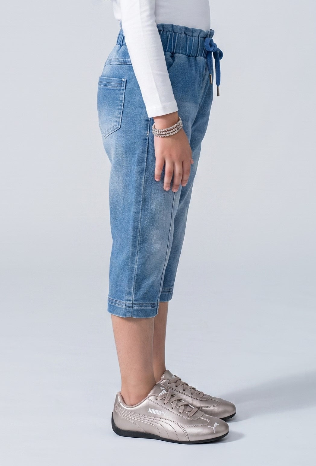 Light Blue Drawstring Denim Capri Pants with Unicorn Patch PD0043