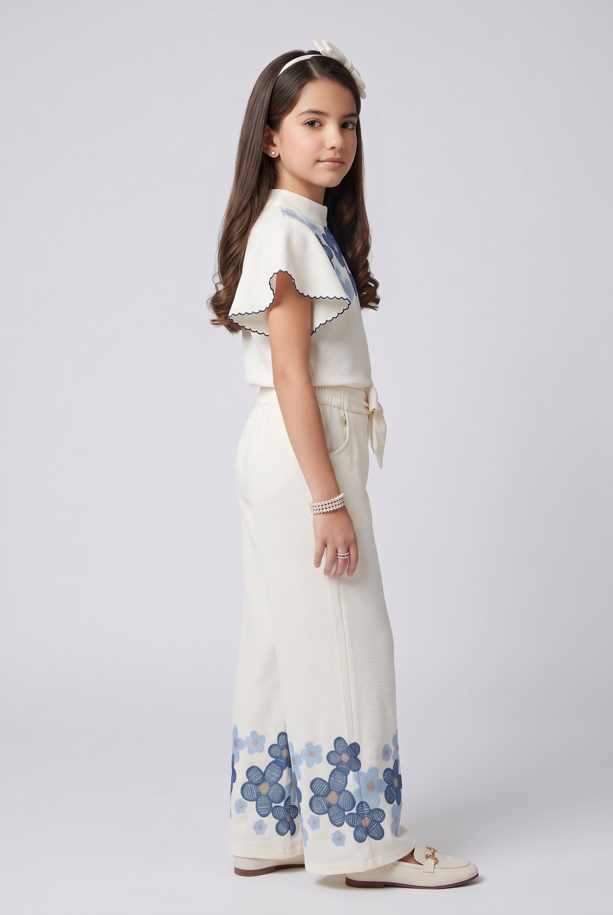 Off-White Blue Floral Flutter Sleeve Top & Wide-Leg Pants Co-Ord 3437