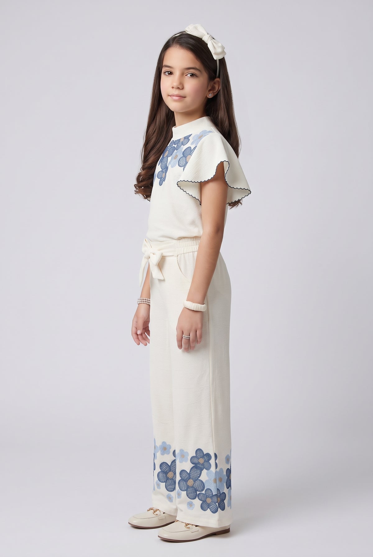 Off-White Blue Floral Flutter Sleeve Top & Wide-Leg Pants Co-Ord 3437