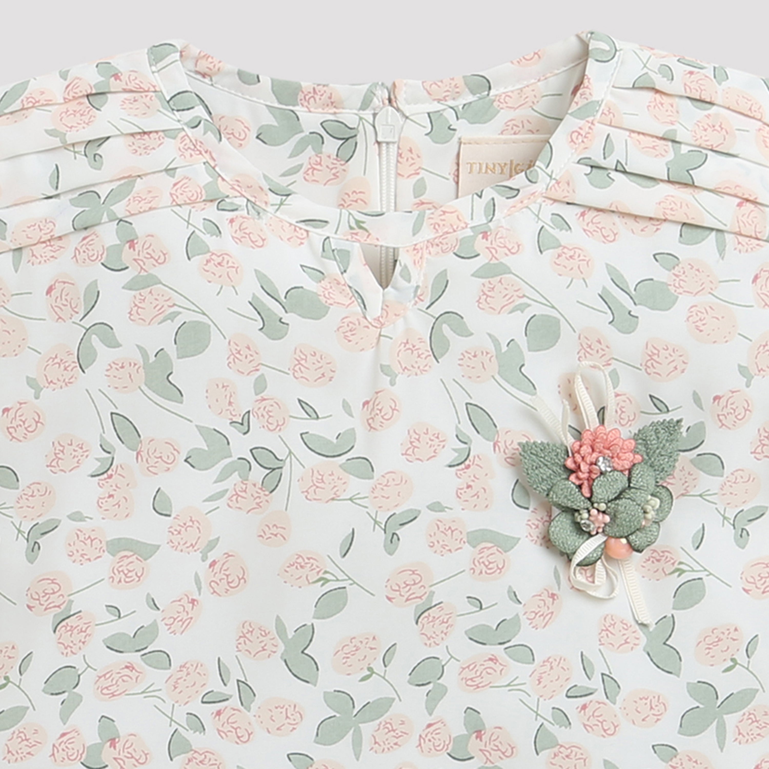 Peach Floral Printed Top with Puff Sleeves TG5002