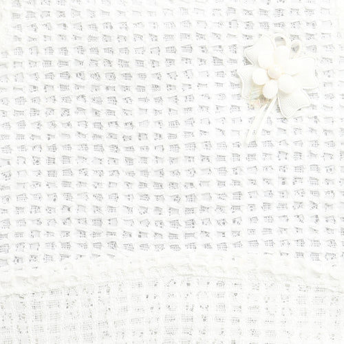 White Textured Sleeveless Top with Floral Applique TG6367