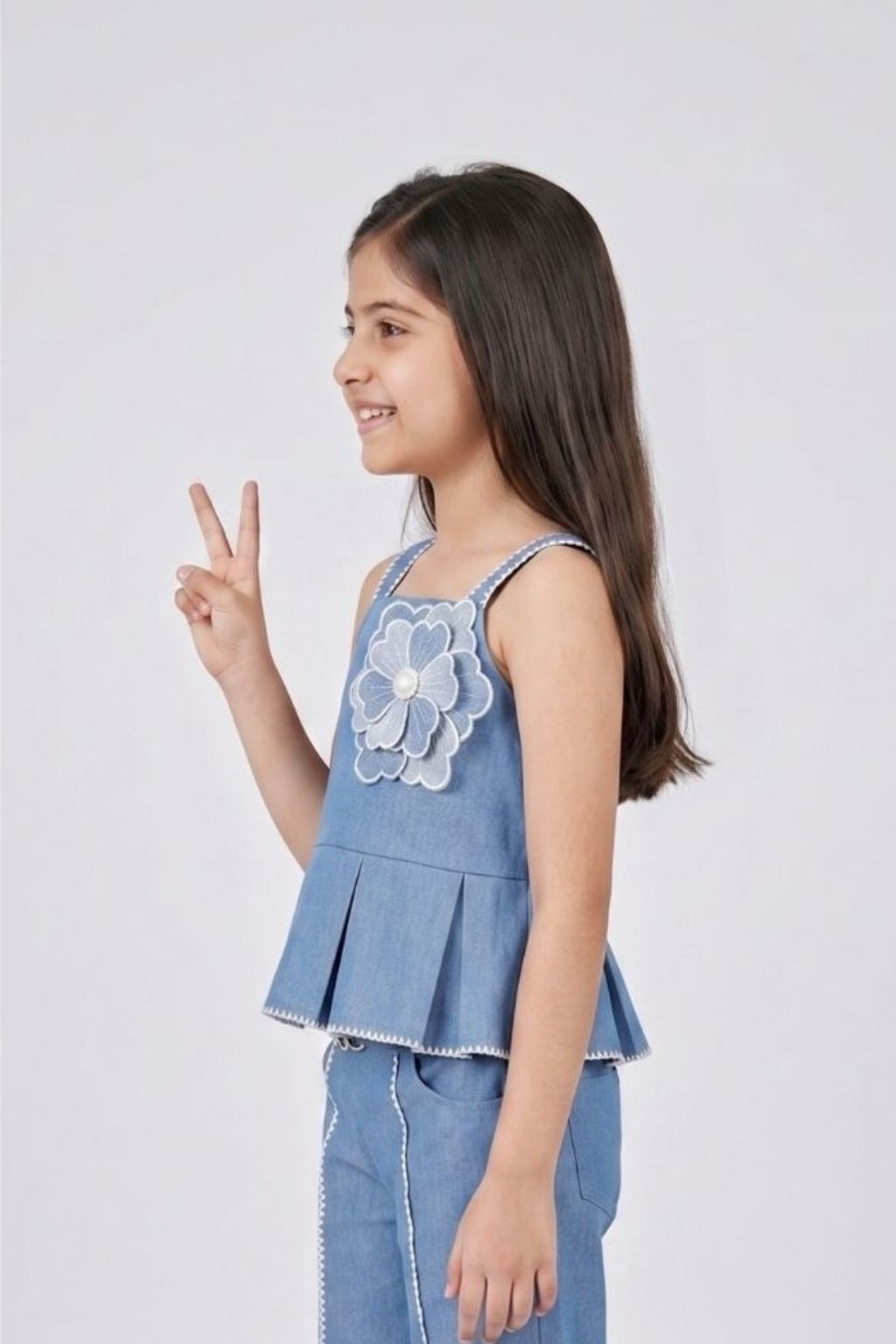 Sleeveless Denim Flower Applique Peplum Top TG6658