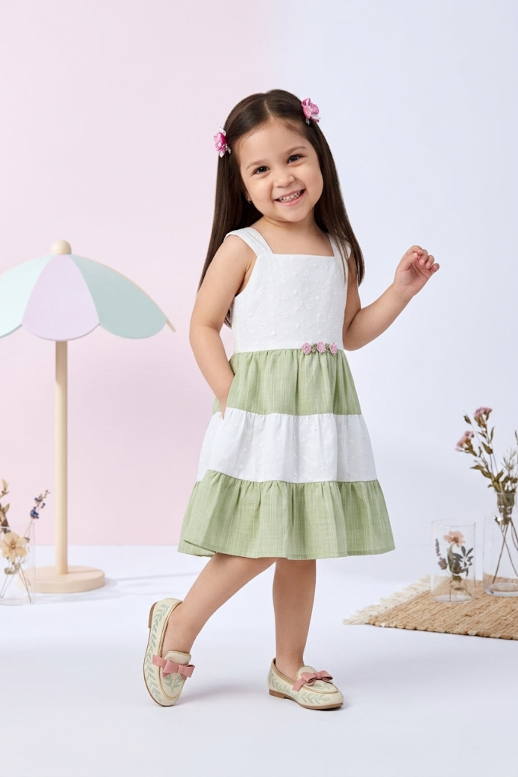 Girls off white Sleeveless Colorblock Tiered Dress TSM30659