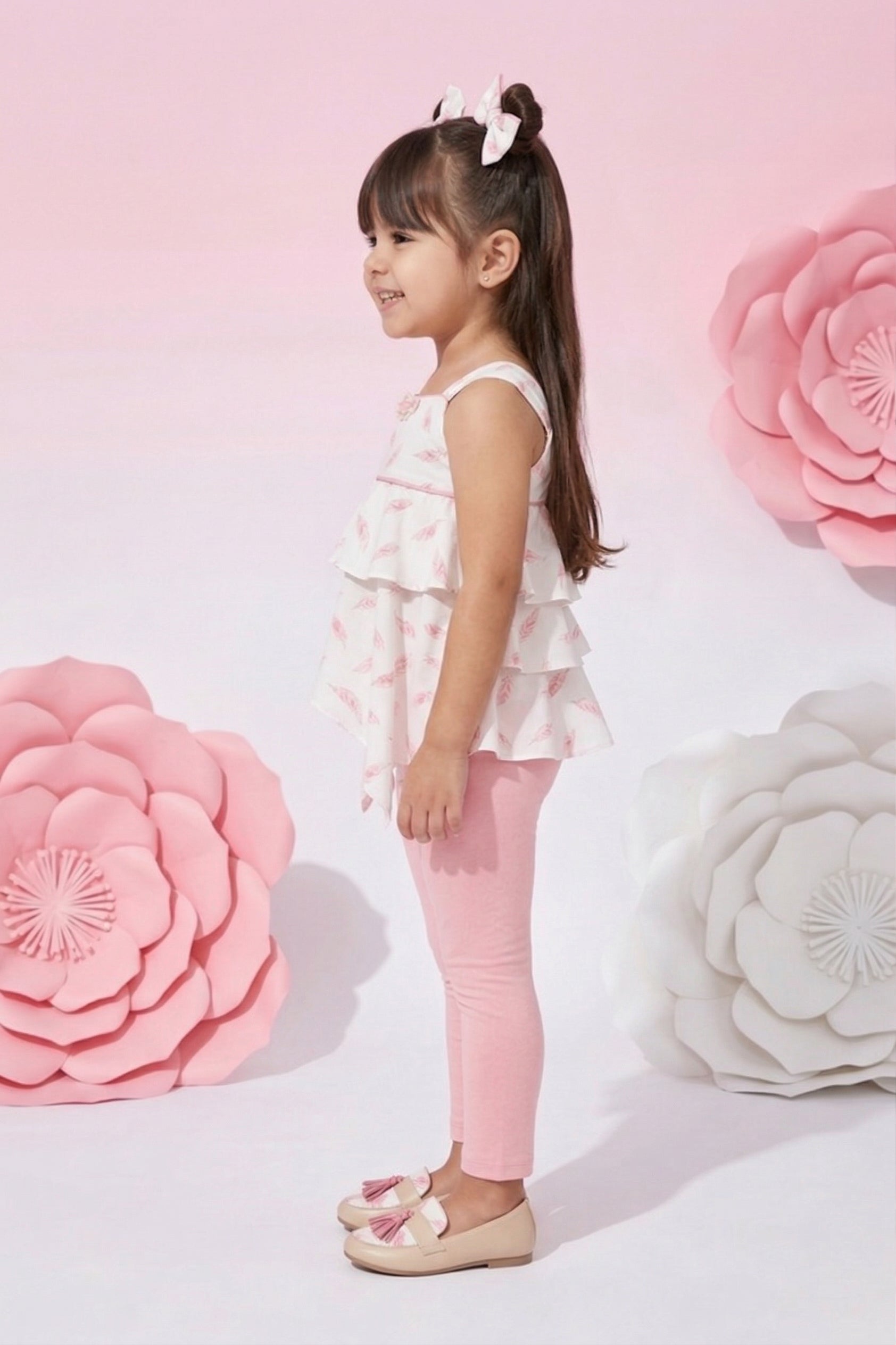 Layered Top & Pink Capri Set TSSET40245