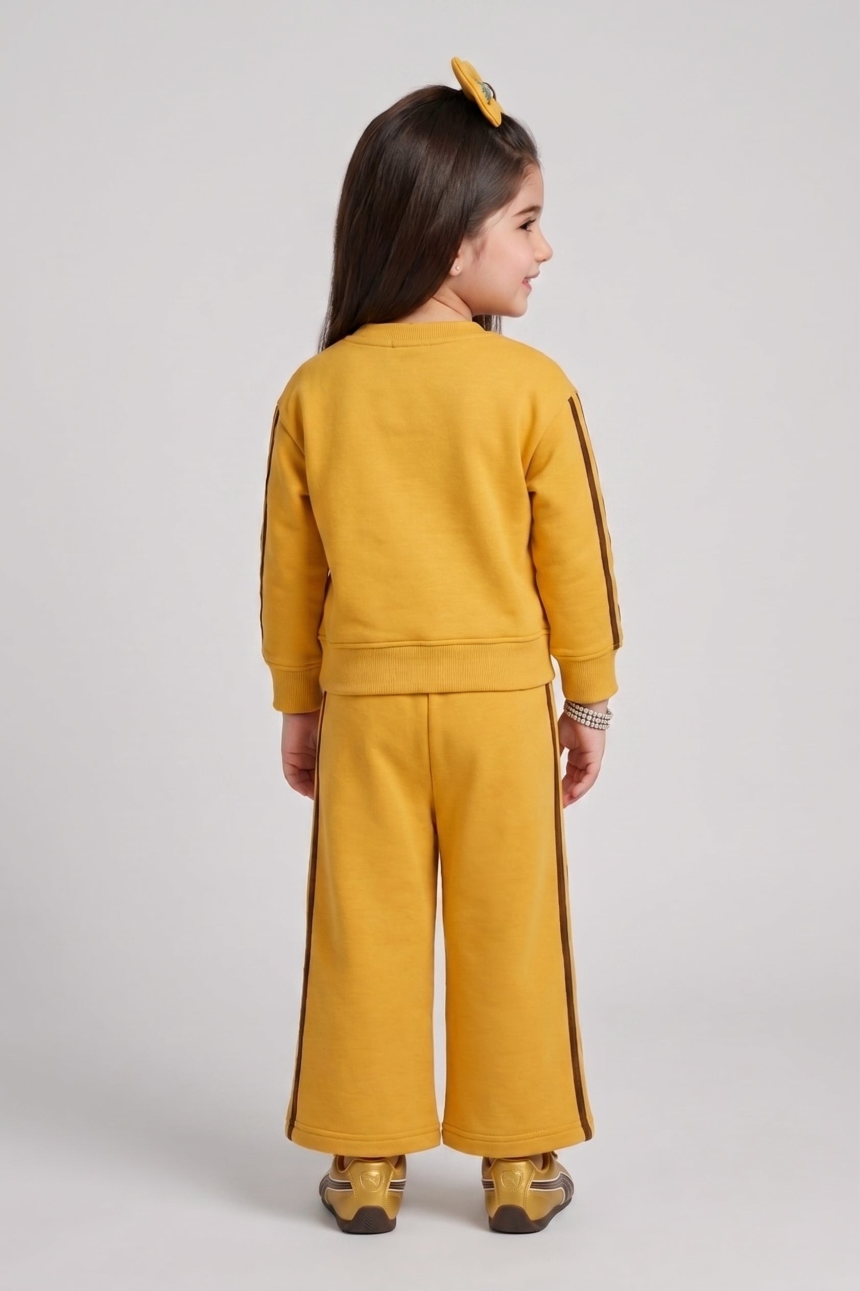 Barbie Mustard Yellow Graphic Sweatshirt & Wide-Leg Pants BAISET0025