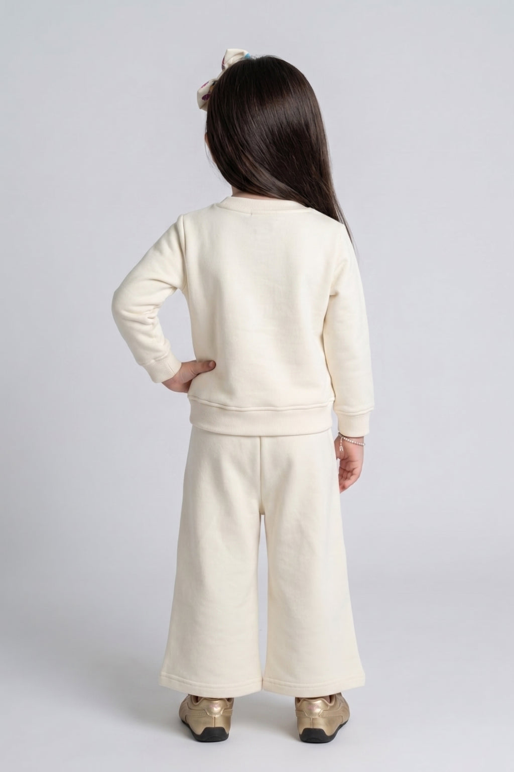 Barbie Off-White Graphic Sweatshirt & Wide-Leg Pants Co-ord Set BAISET0031